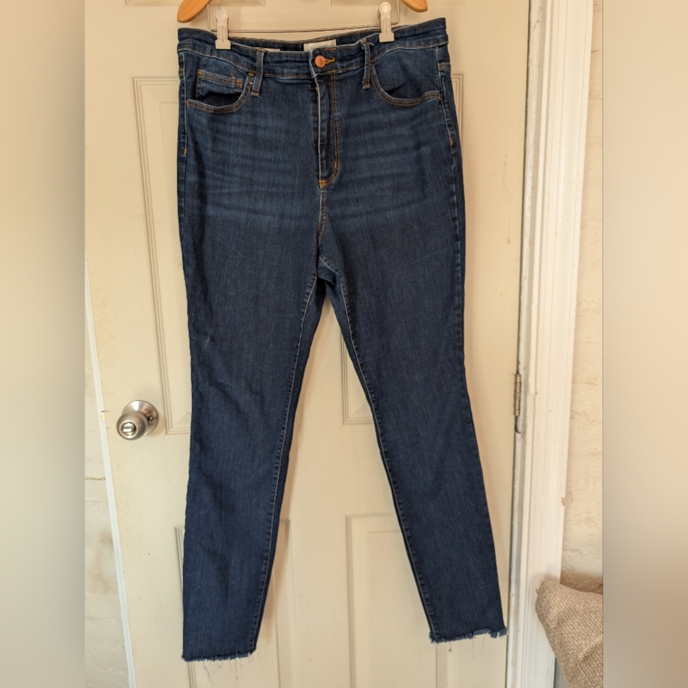 Universal Thread Dark Blue Skinny Jeans 14/32 Long